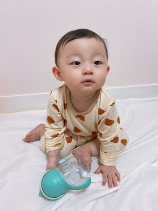 유비맘 트라이탄 코니빨대컵_컬러 랜덤 발송 — 5점을 준 리뷰어가 2021년 3월 올린 사용 사진