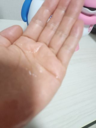 스킨1004 [SKIN1004] 마다가스카르 센텔라 라이트 클렌징 오일 200ml — 5점을 준 리뷰어가 2024년 7월 올린 사용 사진