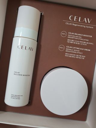 프리마인 바르기만 하면 철벽 스킨케어+24시간 마스크팩 효과. 셀라브 리제너레이팅 시스템 부스터+크림 세트 — 5점을 준 리뷰어가 2023년 4월 올린 사용 사진