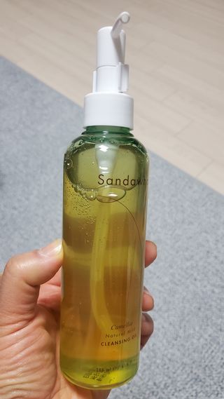 스킨큐어 산다화 순한 클렌징 동백 오일 200ml — 5점을 준 리뷰어가 2023년 5월 올린 사용 사진