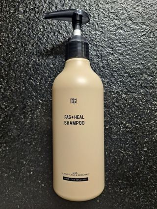 패스트힐(fast heal) 패스트힐 탈모증상완화샴푸 470ml — 5점을 준 리뷰어가 2023년 10월 올린 사용 사진