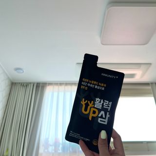 [이뮤니티플러스] 최고급녹용과 국내산 6년근 홍삼으로 활력업!!_ 활력UP삼 30포 1box — 5점을 준 리뷰어가 2022년 5월 올린 사용 사진