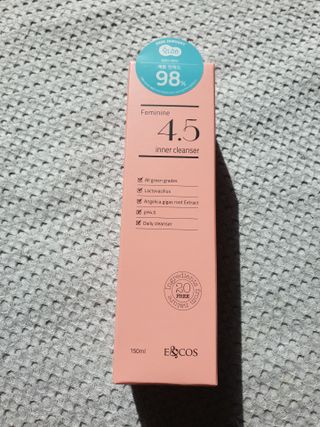 이엔코스 페미닌 4.5 이너클렌저 — 5점을 준 리뷰어가 2021년 3월 올린 사용 사진