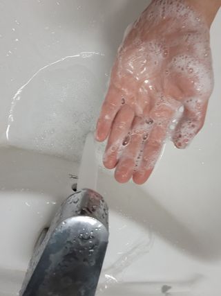 닥터에프파이브 젤리스크럽 소프트 클렌징폼 120ml — 5점을 준 리뷰어가 2022년 6월 올린 사용 사진