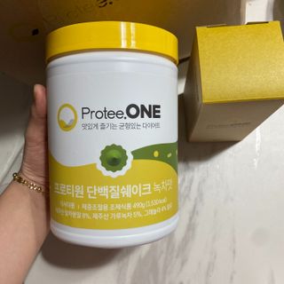 프로티원 단백질쉐이크 녹차맛 2주분 1통+보틀 — 5점을 준 리뷰어가 2021년 3월 올린 사용 사진