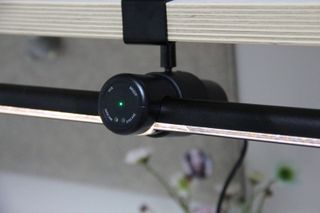 TOMO GRAPHY 나 있을땐 환한 조명 나 없을땐 확실한 살균 ★ DESK LIGHT & STERILIZER [ON] ★ — 5점을 준 리뷰어가 2021년 11월 올린 사용 사진