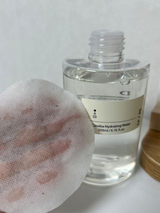 나우_스마트스토어 구매평 [디르] 카사바 하이드레이팅 워터 — 5점을 준 리뷰어가 2025년 4월 올린 사용 사진