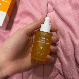 체르엠 스템앤셀 비타민 브라이트닝 에센스 30ml 1개 — 4점을 준 리뷰어가 2022년 3월 올린 사용 사진