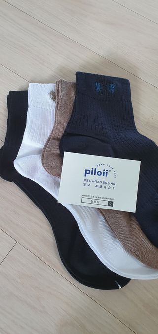 [사이즈가 있는 양말 필로이] 남/여 골지 발목 양말 4족 세트 남【S, M, L, XL】여【S, M, L】_컬러 랜덤 — 4점을 준 리뷰어가 2022년 6월 올린 사용 사진