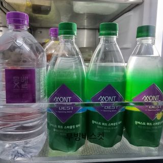 몽베스트 Montbest with Sparkling water Plain 20병 — 5점을 준 리뷰어가 2021년 11월 올린 사용 사진