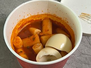 나우  [요리궁리] B타입 ( 매콤, 치즈, 매콤까르보 ) 꽃떡볶이 6개입 세트 — 4.5점을 준 리뷰어가 2025년 3월 올린 사용 사진