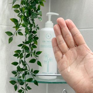 [닥터문] 센텔라 시카케어 화이트머스크 바디워시 1000ml — 5점을 준 리뷰어가 2023년 6월 올린 사용 사진