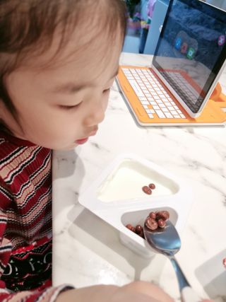 LIVE 매일바이오 토핑요거트 — 5점을 준 리뷰어가 2022년 4월 올린 사용 사진