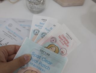 세뚜아(Cettua) 세뚜아 스팟 클리어 듀얼 패치 Cettua Spot Clear Dual Patch — 5점을 준 리뷰어가 2023년 6월 올린 사용 사진