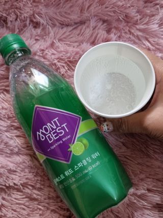 몽베스트 Montbest with Sparkling water Lime20병 — 5점을 준 리뷰어가 2021년 10월 올린 사용 사진