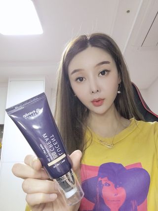 아이앤립 / EYENLIP 아이앤립 루센트 비비크림 2 Color — 5점을 준 리뷰어가 2021년 5월 올린 사용 사진
