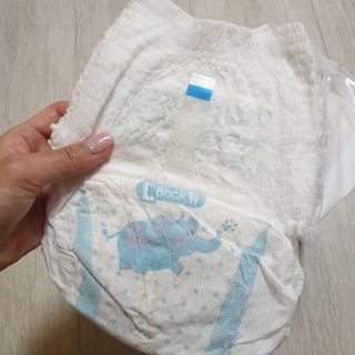 오브맘 밤 프리미엄 아기 기저귀 팬티형 밴드형 — 5점을 준 리뷰어가 2021년 1월 올린 사용 사진