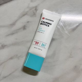 리더스코스메틱 리더스 카밍 바이오틱스 선 에센스 SPF 50+ PA++++ — 5점을 준 리뷰어가 2022년 6월 올린 사용 사진
