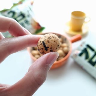 오리온 오징어땅콩의 짭짤고소 신제품, 구운김땅콩 — 5점을 준 리뷰어가 2022년 5월 올린 사용 사진