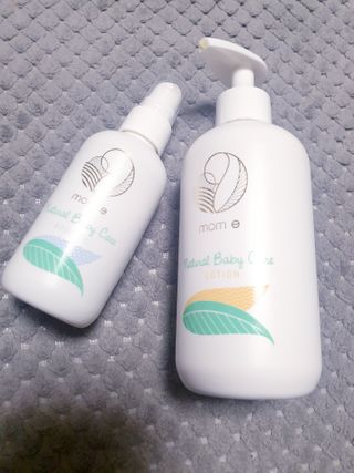 mom e 맘이 내추럴 베이비 케어 샴푸앤바스+로션 — 4점을 준 리뷰어가 2021년 1월 올린 사용 사진