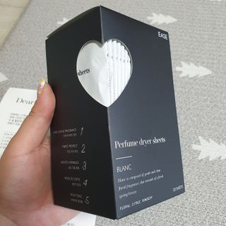 [이즈라이프코스메틱] 퍼퓸 드라이어 시트 히노끼향  or 블랑향 2중 택1 30매 — 4.5점을 준 리뷰어가 2021년 5월 올린 사용 사진