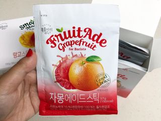 [복음자리] 바리스타 패키지 2종 랜덤발송 (딸기스무디 스틱+샤인머스캣에이드 or 망고스무디+자몽에이드) — 4.5점을 준 리뷰어가 2022년 7월 올린 사용 사진