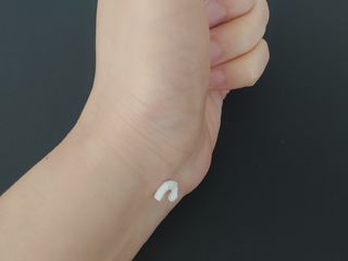 러브모아 향수 고체향수 승무원 고체향수 바르는 향수 니치향수 도손 우드세이지 앤 씨솔트 — 5점을 준 리뷰어가 2023년 1월 올린 사용 사진