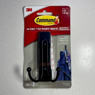 [3M 코맨드] 가방걸이 다용도훅 + 욕실용 매트블랙 더블훅 — 5점을 준 리뷰어가 2025년 2월 올린 사용 사진