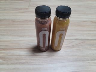 BLENDY'S 핑크 스무디+블론디 스무디 — 5점을 준 리뷰어가 2021년 10월 올린 사용 사진