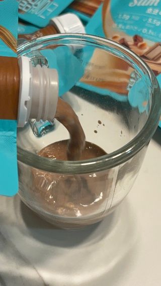 달달슬림쉐이크 구매평★달달슬림 맛있는 단백질 쉐이크 파우치 다이어트 식사대용 프로틴 파우더 보충제 — 5점을 준 리뷰어가 2025년 7월 올린 사용 사진