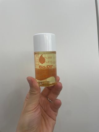 바이오오일 [바이오-오일] 스킨케어 오일 내추럴 60ml — 4.5점을 준 리뷰어가 2021년 5월 올린 사용 사진