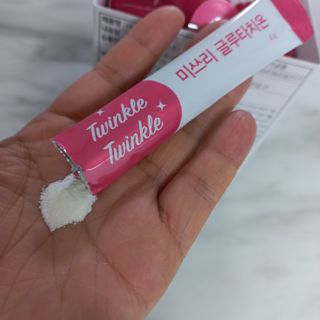 메디포스트 모비타 미쓰리 글루타치온 30포 — 5점을 준 리뷰어가 2022년 12월 올린 사용 사진