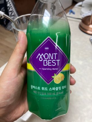 몽베스트 Montbest with Sparkling water Lemon OR Lime 20병(랜덤) — 5점을 준 리뷰어가 2021년 10월 올린 사용 사진