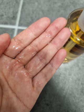 스킨1004 [SKIN1004] 마다가스카르 센텔라 라이트 클렌징 오일 200ml — 4.5점을 준 리뷰어가 2024년 7월 올린 사용 사진