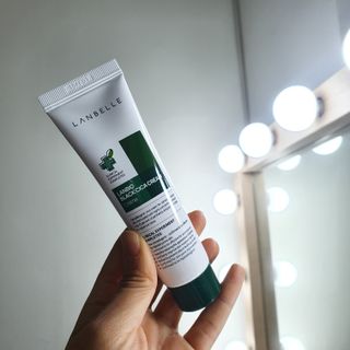 랑벨 랑바이오 블랙 시카 크림 50ml(블랙비 프로폴리스, 시카 4종, 판테놀 10 함유) — 5점을 준 리뷰어가 2022년 4월 올린 사용 사진