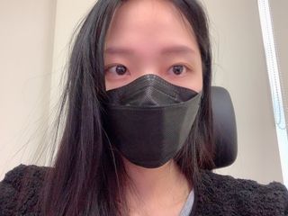 위케어 KF94 마스크 숨쉬기편한 귀안아픈마스크 국산원부자재 사용 식약처 승인 마스크 — 4.5점을 준 리뷰어가 2021년 4월 올린 사용 사진