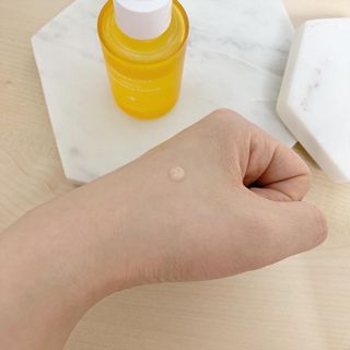 체르엠 스템앤셀 비타민 브라이트닝 에센스 30ml 1개 — 4점을 준 리뷰어가 2021년 8월 올린 사용 사진