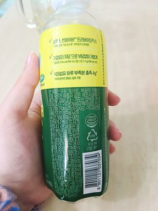 더그레잇티 콤부차 [매일유업] 더그레잇티 44kcal 콤부차 300ml *12개입 (오리지널 6개+베리리치 6개) — 4점을 준 리뷰어가 2023년 7월 올린 사용 사진