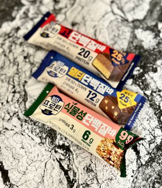 이지프로틴바 3종x각 2ea (고단백질바, 멀티단백질바, 식물성단백질바) — 5점을 준 리뷰어가 2024년 2월 올린 사용 사진