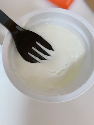후디스 그릭요거트 무설탕저지방 — 4점을 준 리뷰어가 2021년 5월 올린 사용 사진