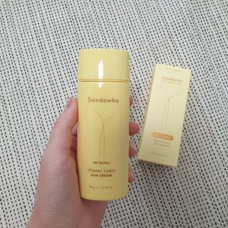 스킨큐어 산다화 유기농 레몬썬크림 — 5점을 준 리뷰어가 2022년 4월 올린 사용 사진