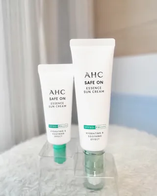[AHC] 세이프온 에센스 선크림 올리브영 스페셜 증정 기획세트 — 5점을 준 리뷰어가 2022년 6월 올린 사용 사진