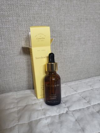 스킨큐어 산다화 비타민c 화이트닝 에센스 30ml — 3점을 준 리뷰어가 2023년 10월 올린 사용 사진