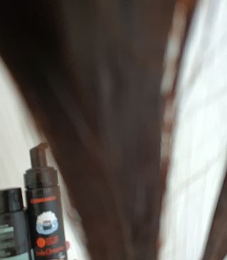 코스모먼트 부스티모 부스팅샴푸60ml + 비듬세정 진정샴푸50ml — 4점을 준 리뷰어가 2022년 1월 올린 사용 사진