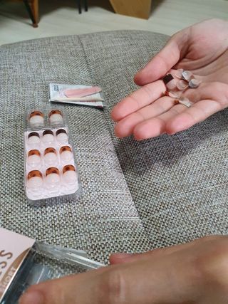 데싱디바 매직프레스 가을신상 숏 스퀘어_3종 중 택1 — 5점을 준 리뷰어가 2021년 9월 올린 사용 사진