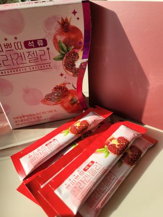헬스업_쁘띠쁘띠석류콜라겐젤리_20g x 14포 — 4.5점을 준 리뷰어가 2021년 2월 올린 사용 사진