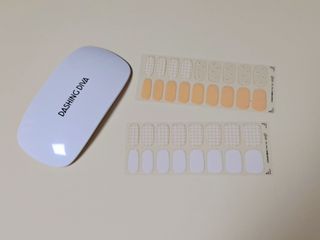 데싱디바 글레이즈 젤네일 스노쿨링 네일_5종 중 택 1 — 5점을 준 리뷰어가 2021년 8월 올린 사용 사진