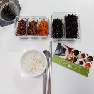 하나마이 [마마쿡] 전 청와대 천상현 셰프의 밑반찬  5종세트(소고기 장조림+연근조림+진미채+간장김자반+새우김자반) — 5점을 준 리뷰어가 2023년 4월 올린 사용 사진