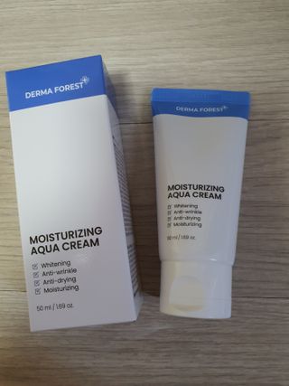 더마포레스트 모이스처라이징 아쿠아크림 / 수분크림 히알루론산 펩타이드 보습 미백 주름개선 — 5점을 준 리뷰어가 2021년 7월 올린 사용 사진