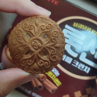 롯데제과 롯샌 카페크런치 — 5점을 준 리뷰어가 2021년 10월 올린 사용 사진